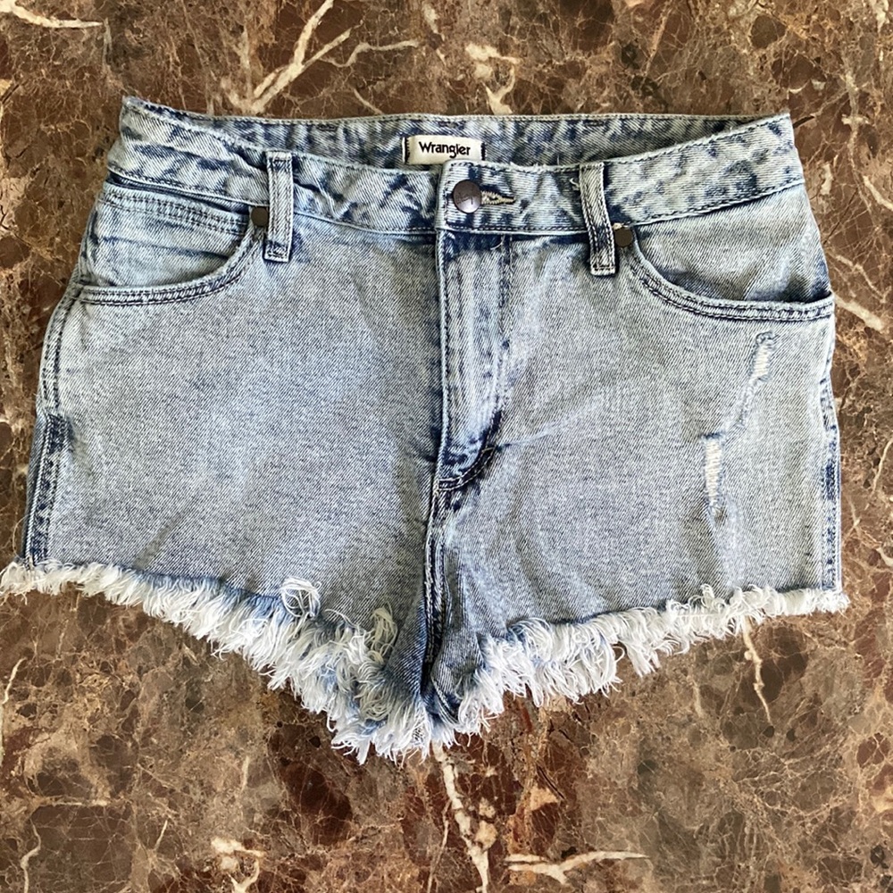 NWOT Acid Washed Wrangler Shorts